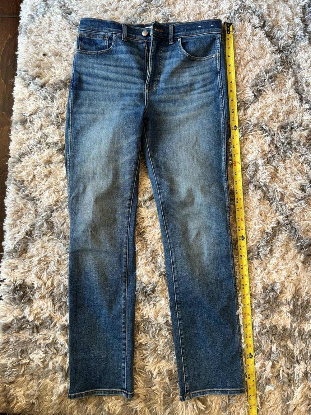 Madewell Stovepipe Jeans in Medium Blue Wash - Picture 10 of 11